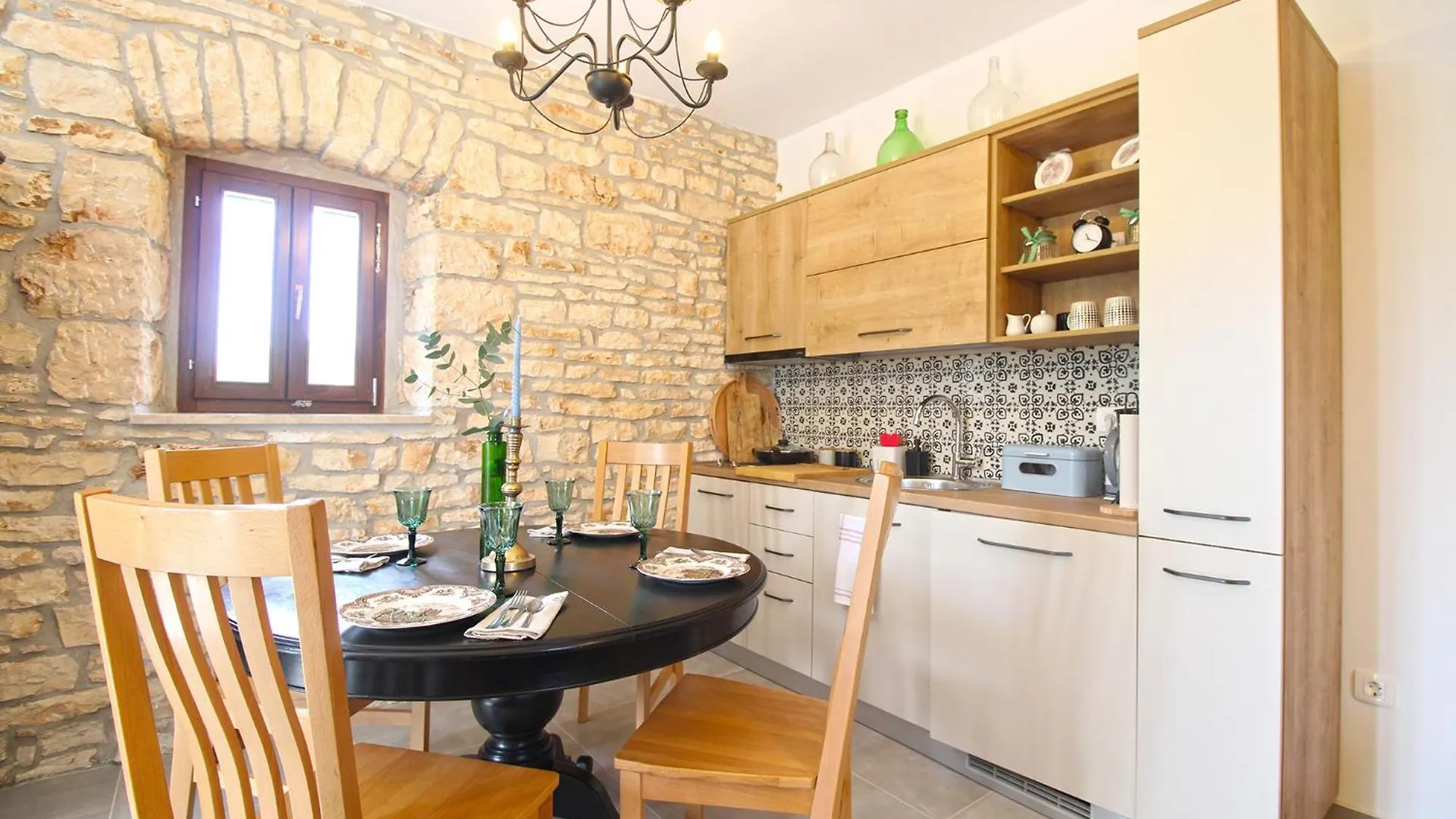 Apartment 2323 Foli
